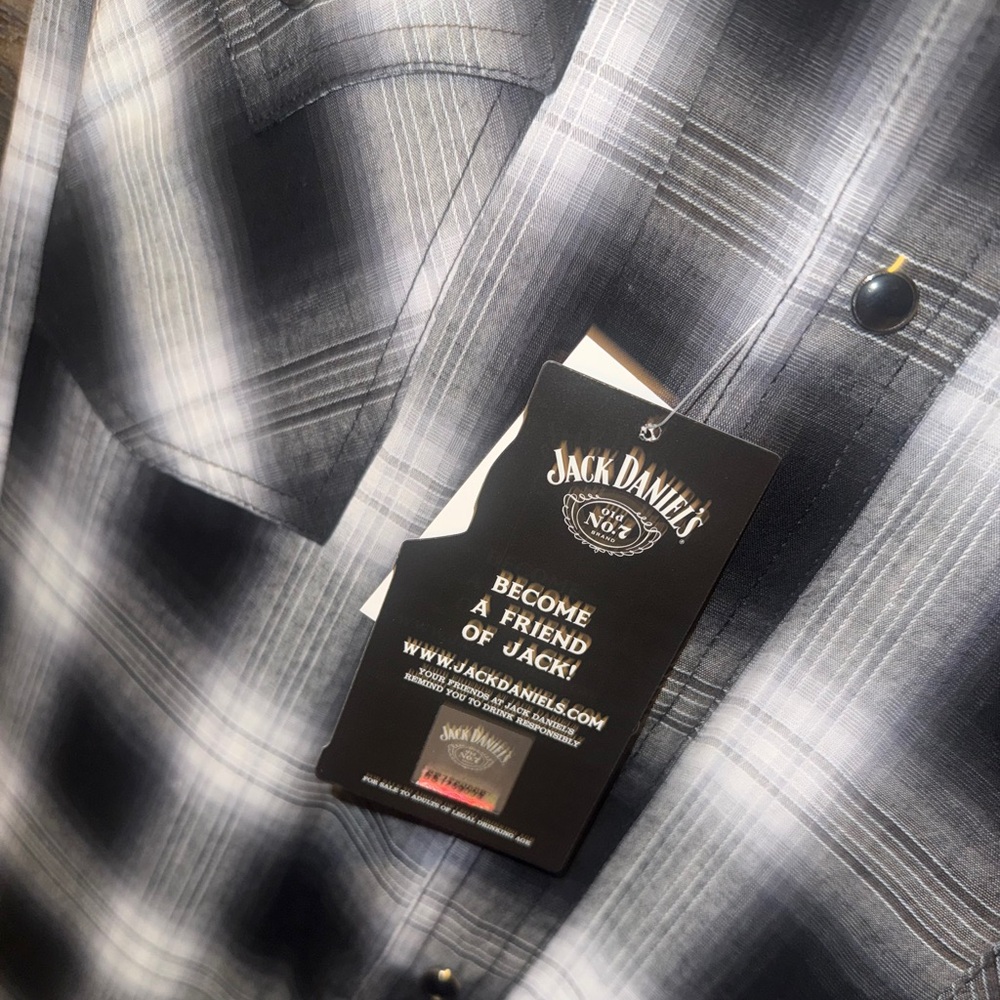 Jack Daniel's Pearl Snap Western Button up. - Picture 9 of 9